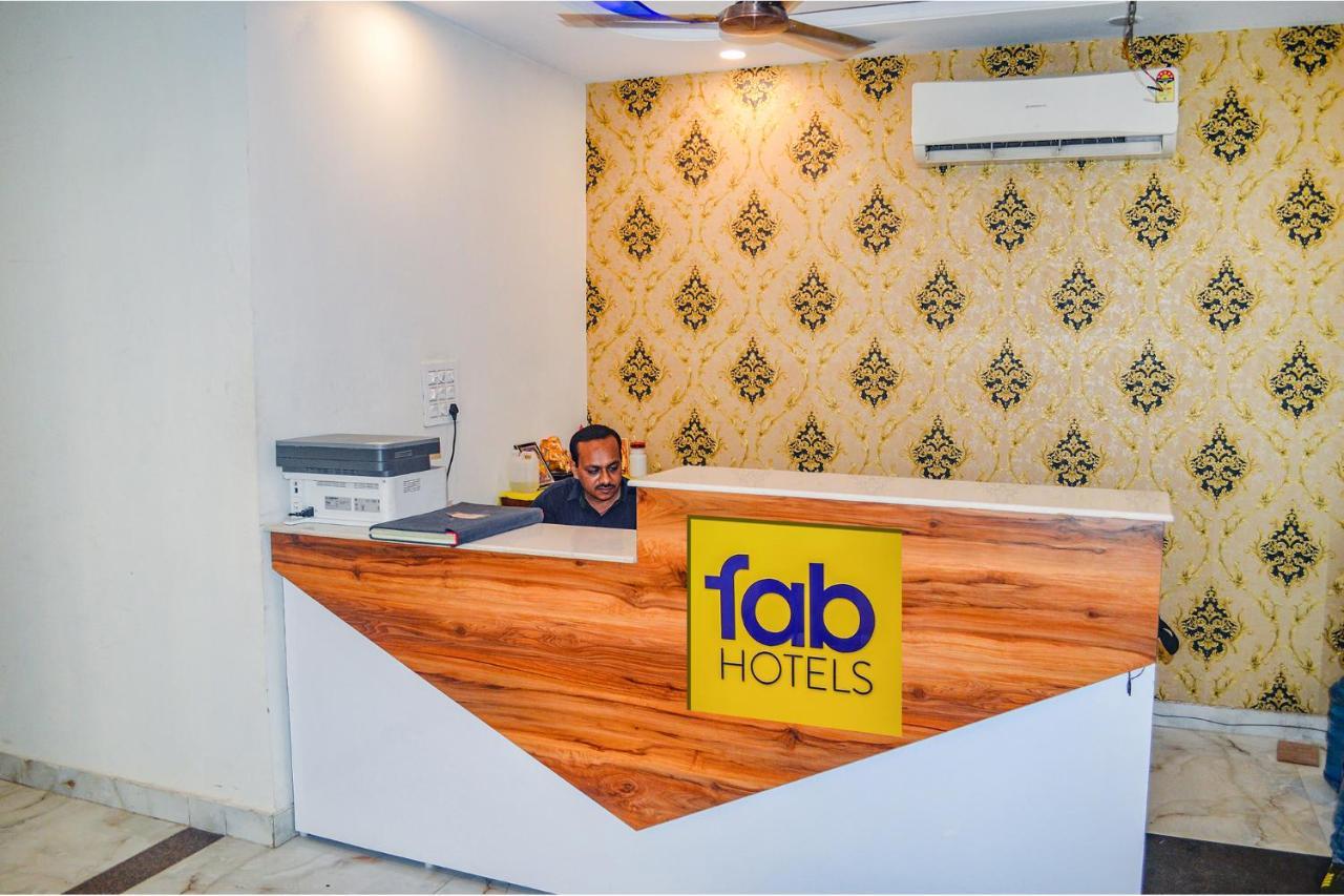 Fabhotel The Golf Inn Noida Exteriör bild